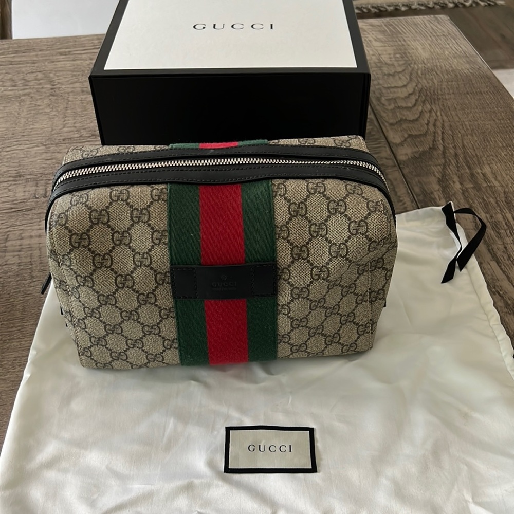 Gucci Toiletry case